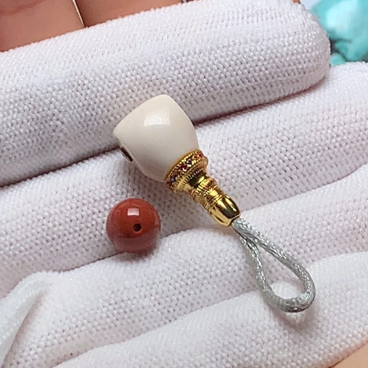 未镶嵌南红玛瑙珠宝奇石