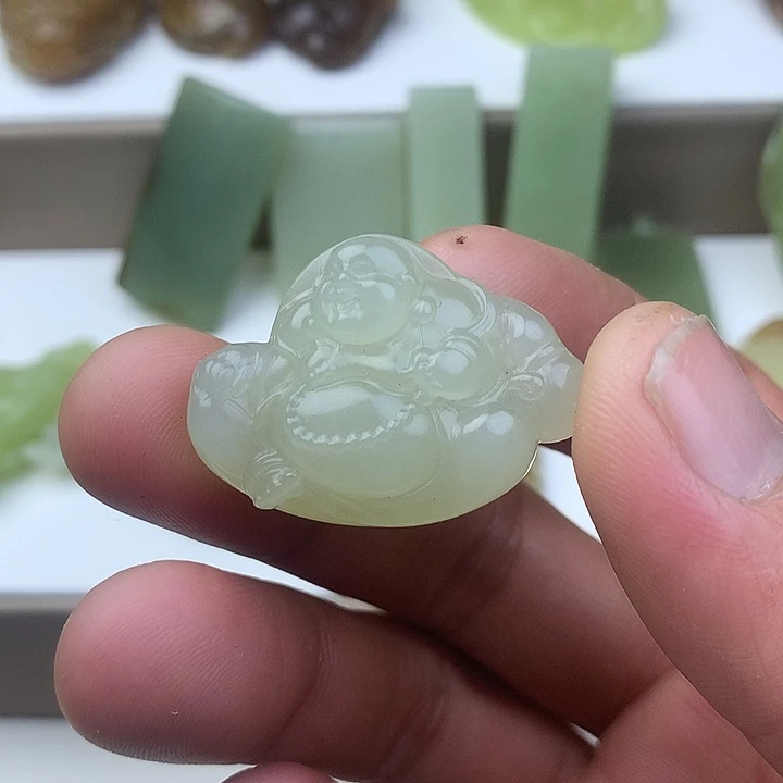 和田玉未镶嵌颈饰