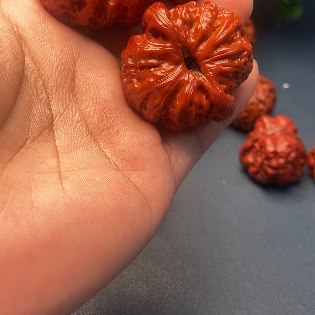 R***C把件文玩核桃元宝lc