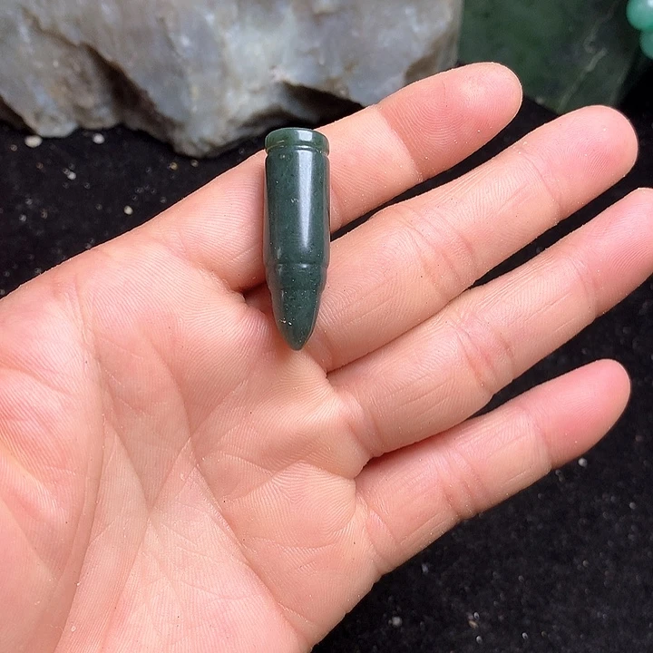 和田玉（糖玉）未镶嵌珠宝奇石