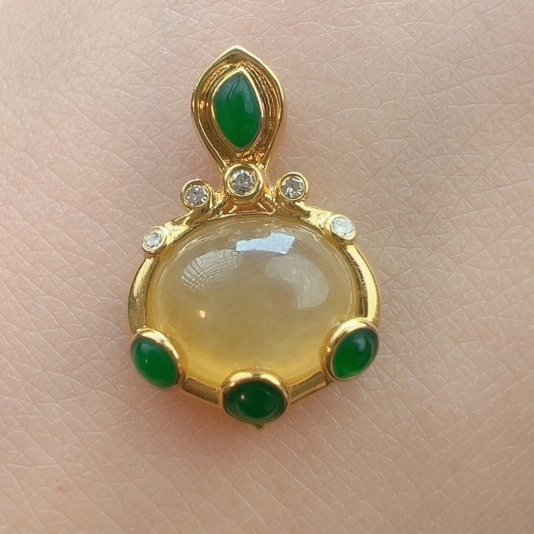 翡翠18K金镶嵌吊坠(赠链)