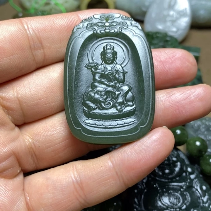 和田玉未镶嵌颈饰