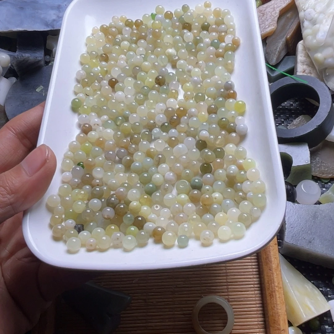 和田玉（糖玉）未镶嵌挂件