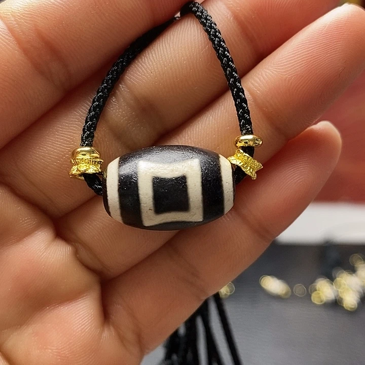 玛瑙/玉髓合金颈饰