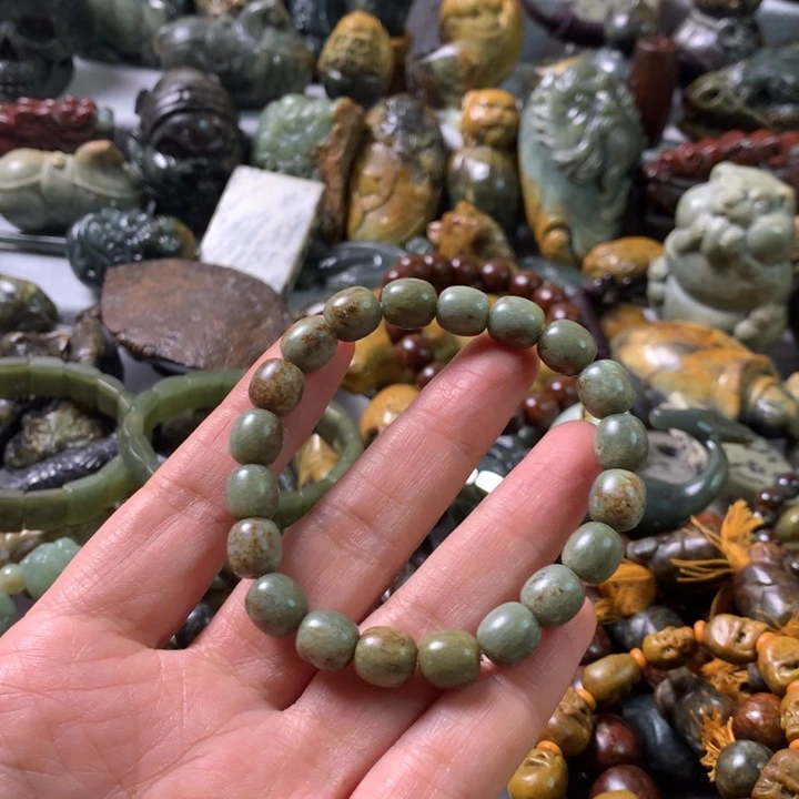 未镶嵌岫岩河磨玉（透闪石质玉）笔搁