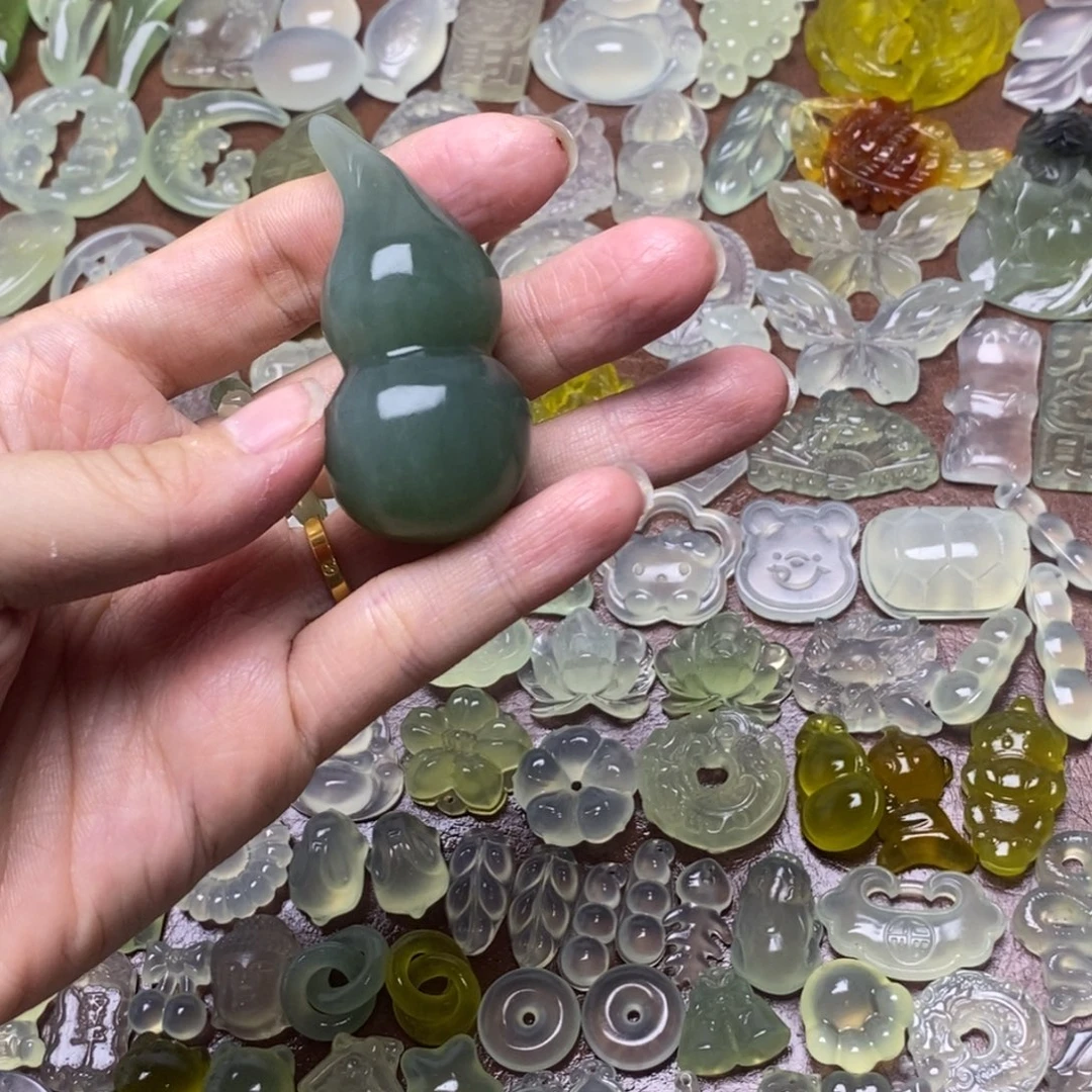 蛇纹石玉合金项链