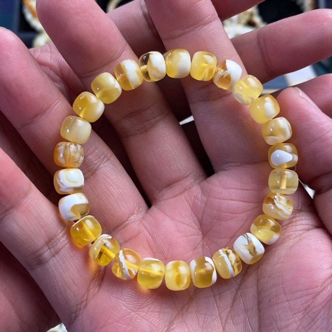 蜜蜡未镶嵌裸石8.8mm金瓷白溶洞