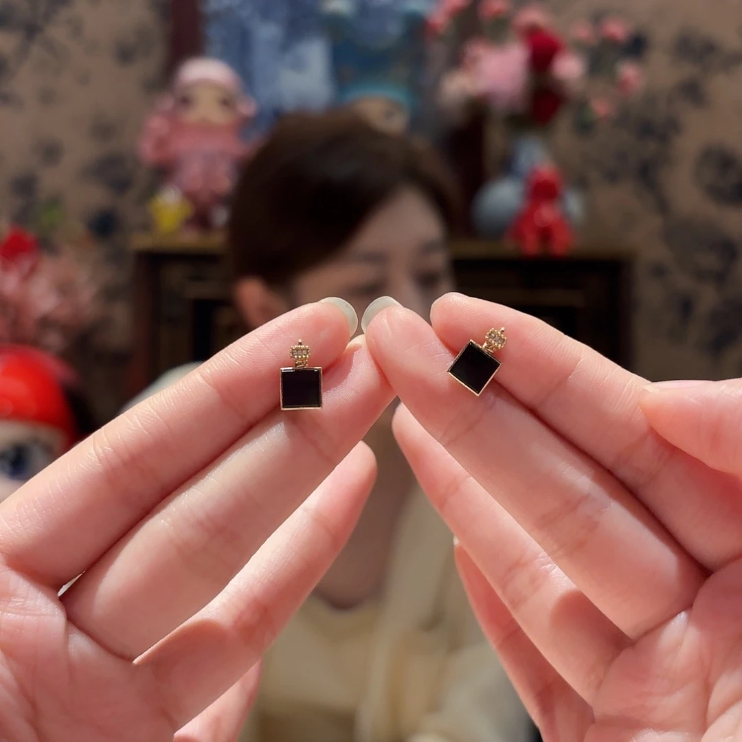 翡翠耳饰18K金镶嵌耳饰