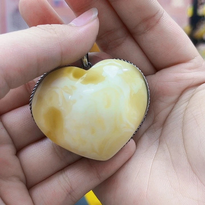 蜜蜡银S925镶嵌颈饰吊坠