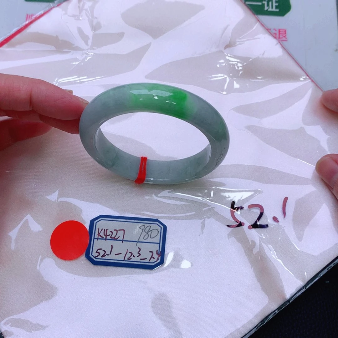 未镶嵌手镯翡翠缅甸翡翠手镯