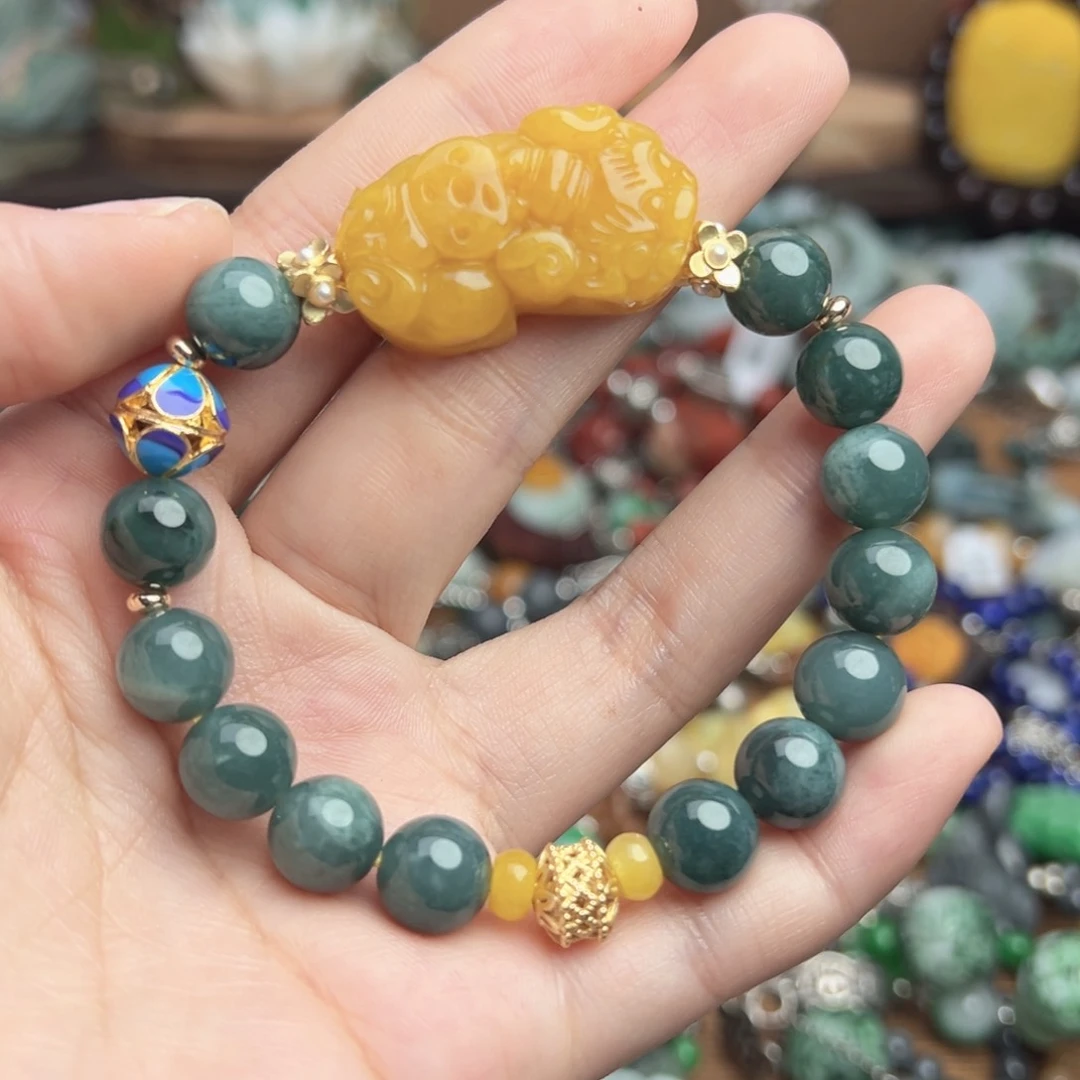 翡翠未镶嵌颈饰吊坠