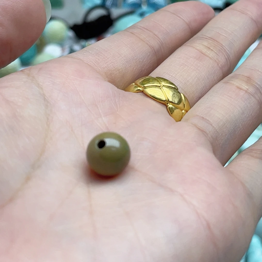南红玛瑙未镶嵌珠宝奇石