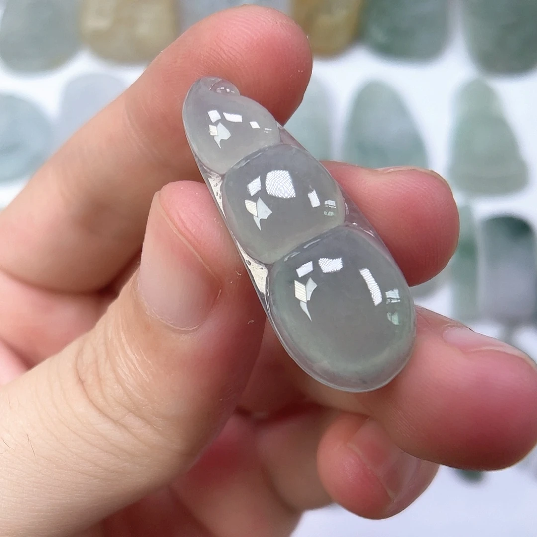 定制翡翠未镶嵌豆子