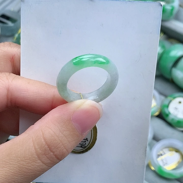 翡翠未镶嵌戒指18号