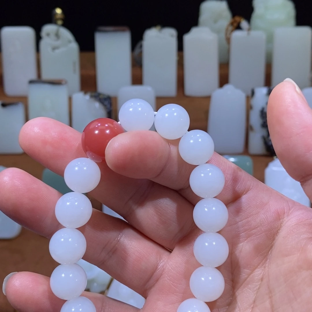 和田玉颈饰未镶嵌观*觉