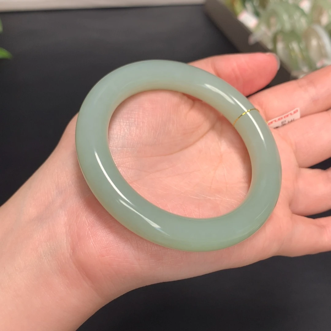 和田玉手镯未镶嵌54