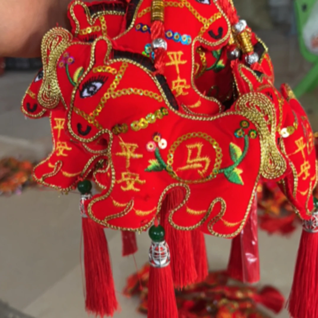【马年新款】卡通流苏亮片十二生肖香包红绳
