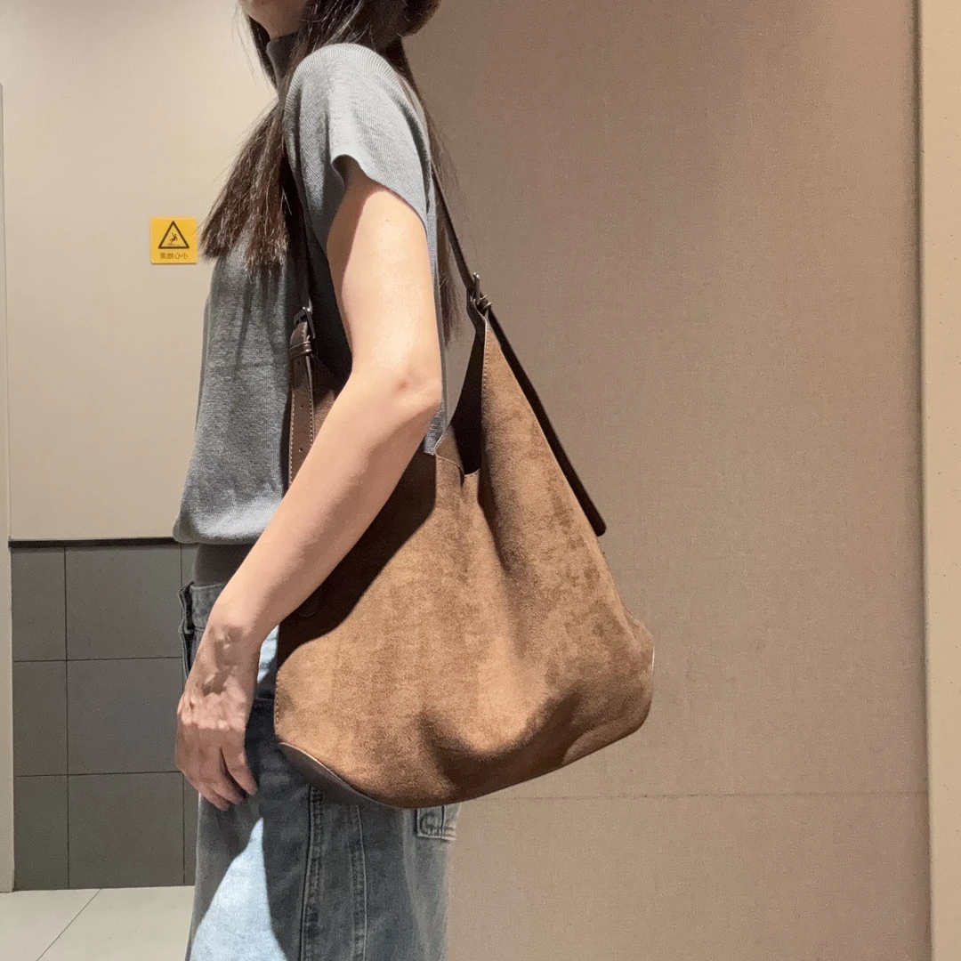 日韩磁扣托特包大容量单背斜挎包女包通勤百搭休闲简约韩系