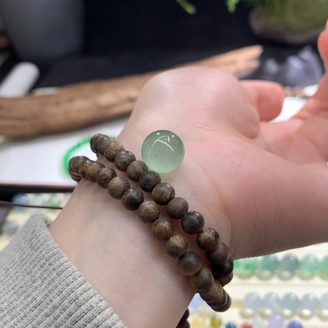 翡翠散珠冰绿卡11.3