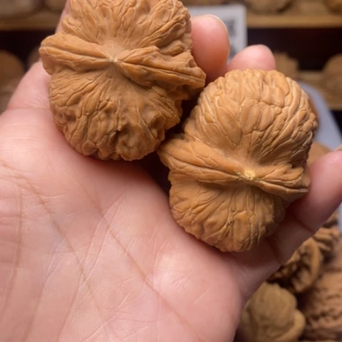 ****文玩核桃把件核桃
