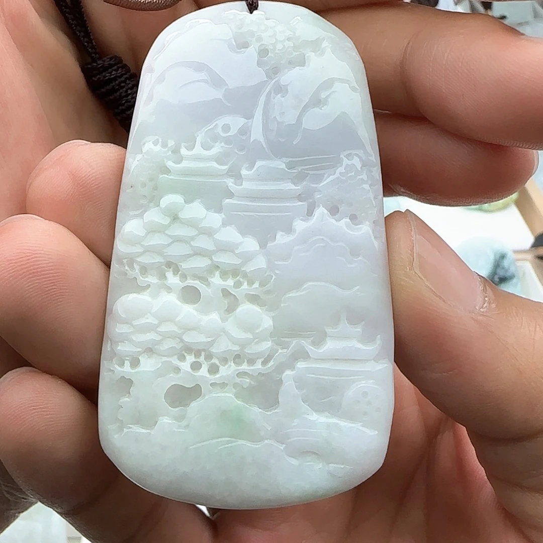 翡翠颈饰未镶嵌翡翠