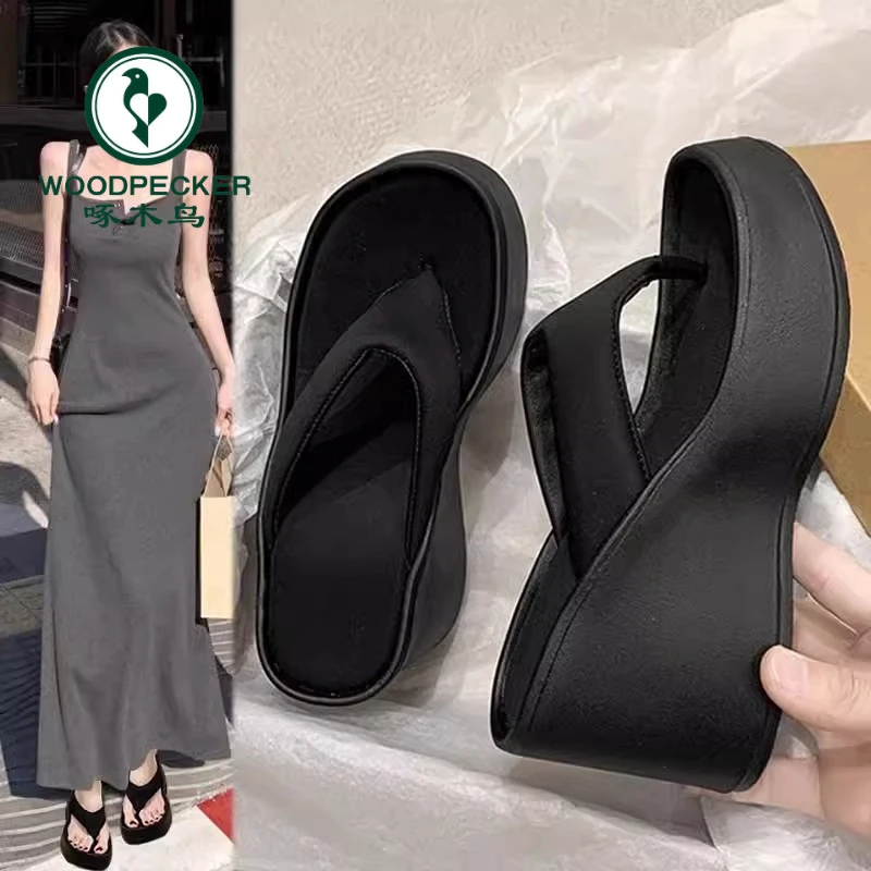 啄木鸟新款夏小个子松糕厚底增高人字拖女坡跟夹脚时尚凉拖鞋沙滩