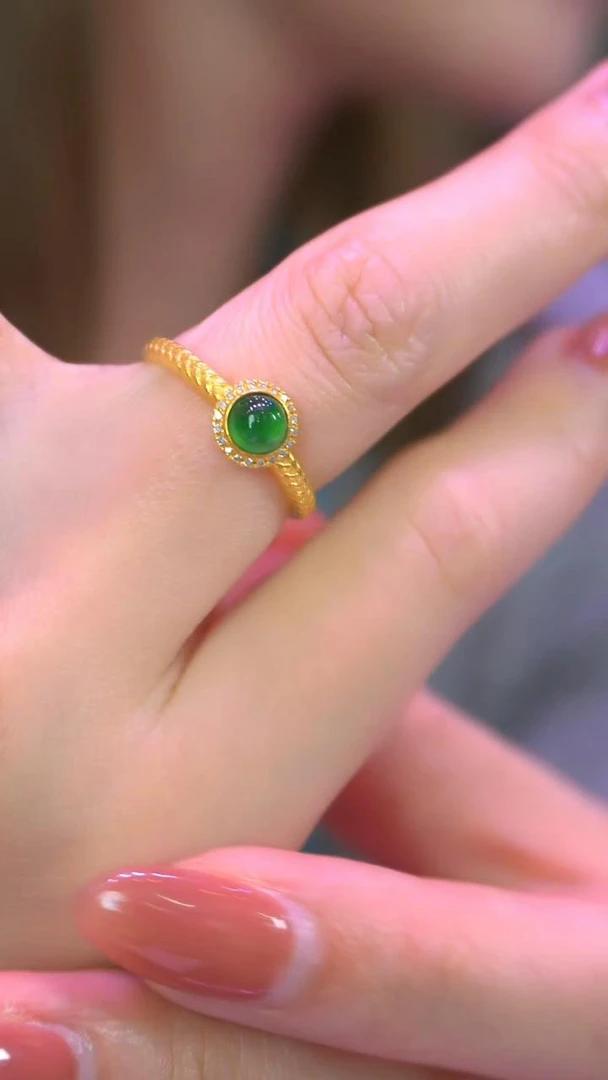【婧婧精选】臻品 · 18K金嵌翡翠戒圈