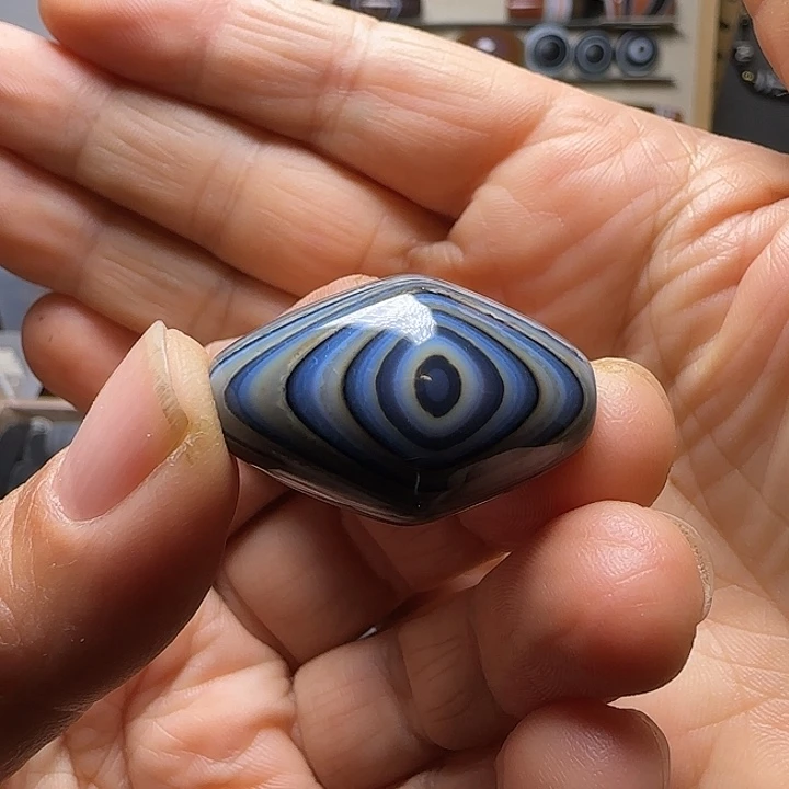 世***界玛瑙/玉髓未镶嵌颈饰