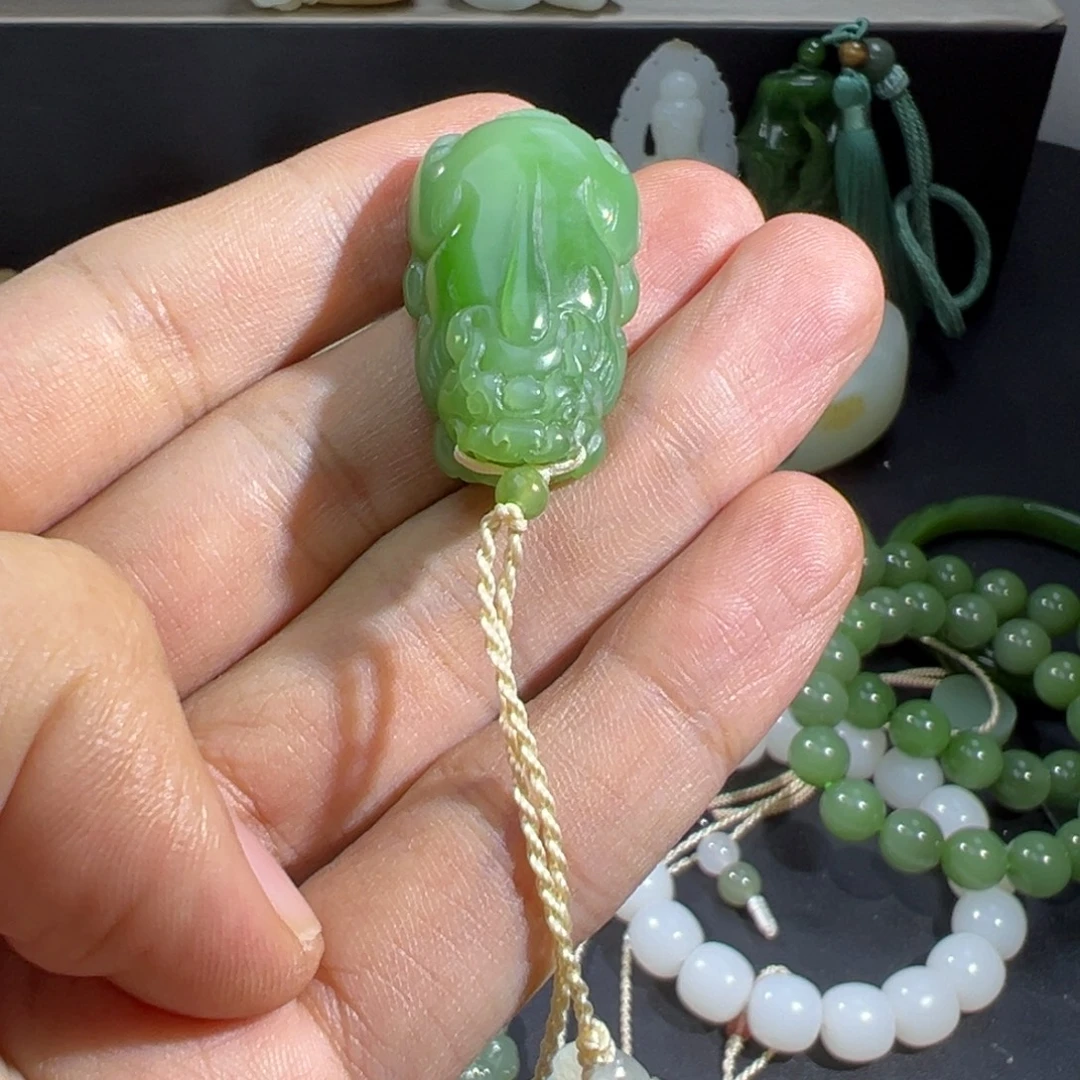 和田玉未镶嵌珠宝奇石