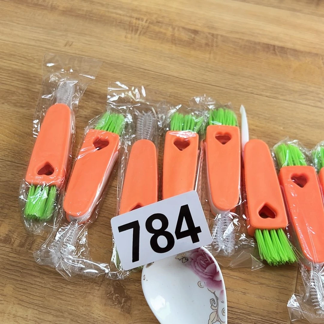 摆件发两盒……………………………