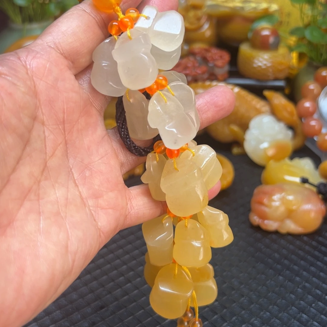 石英质玉未镶嵌颈饰