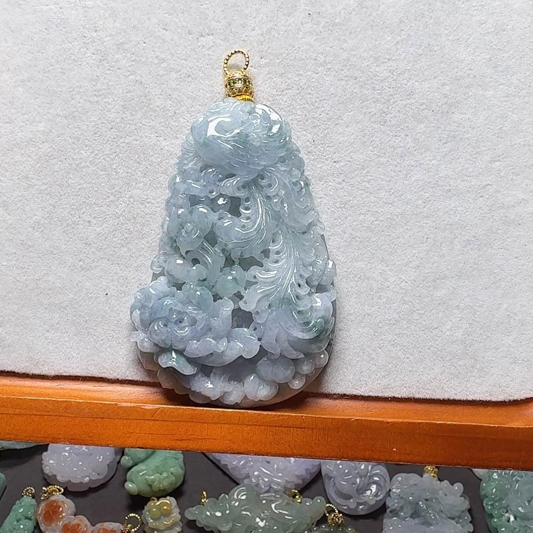 吊坠(赠链)未镶嵌翡翠