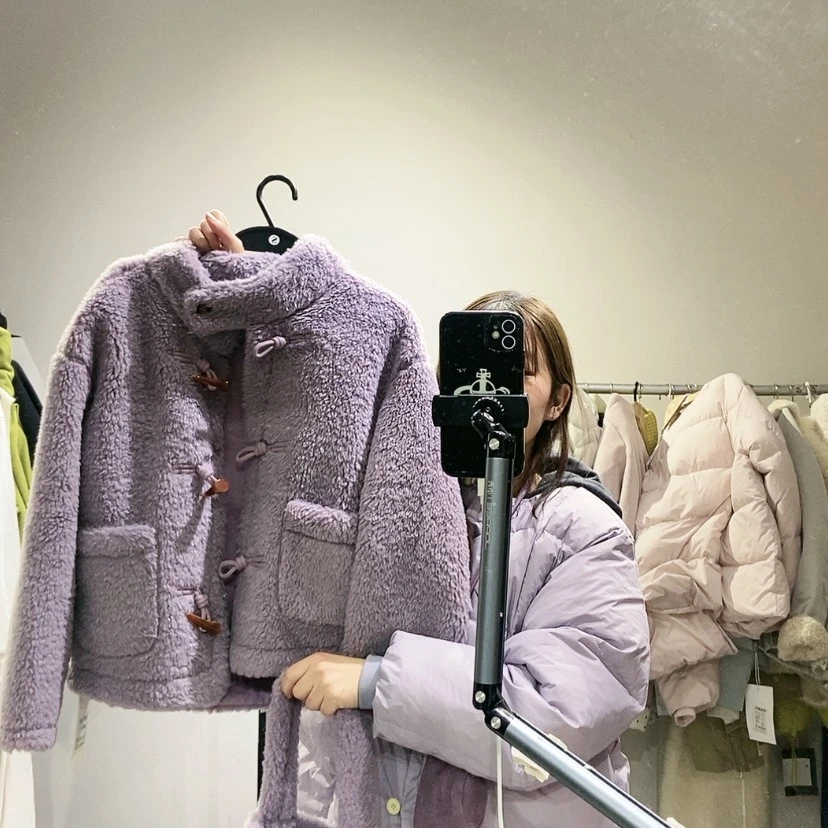 【闪购商品】紫色外套