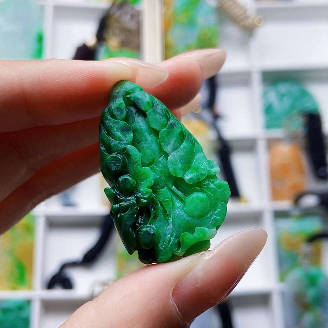 定制翡翠未镶嵌天然翡翠A货