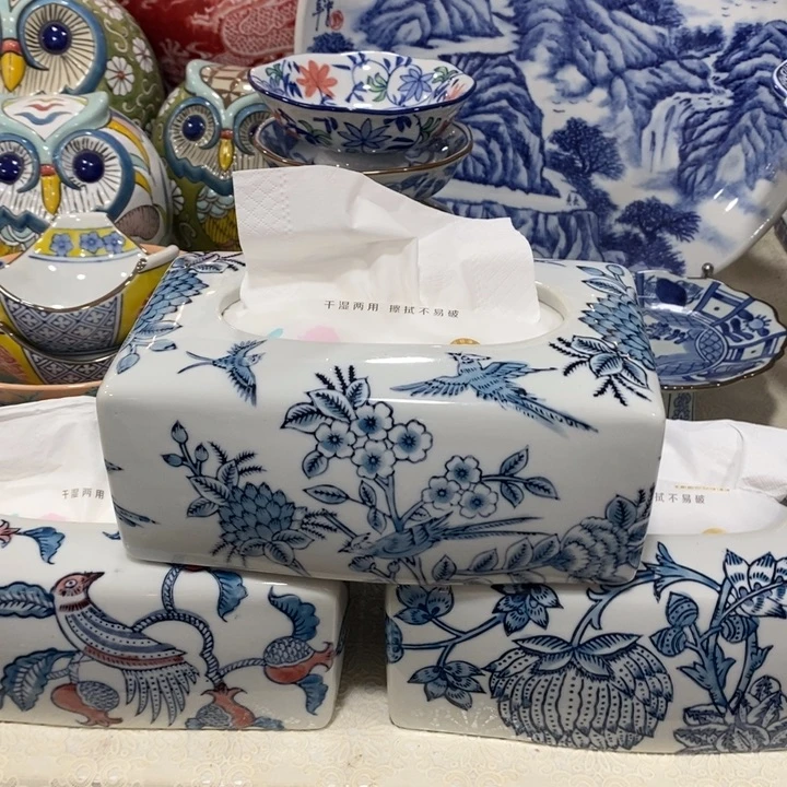 【闪购商品】摆件陶瓷纸巾盒摆件。。