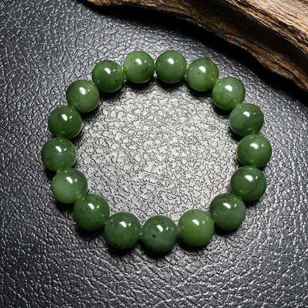 天然和田玉碧玉乌兰海猕猴桃手串12mm