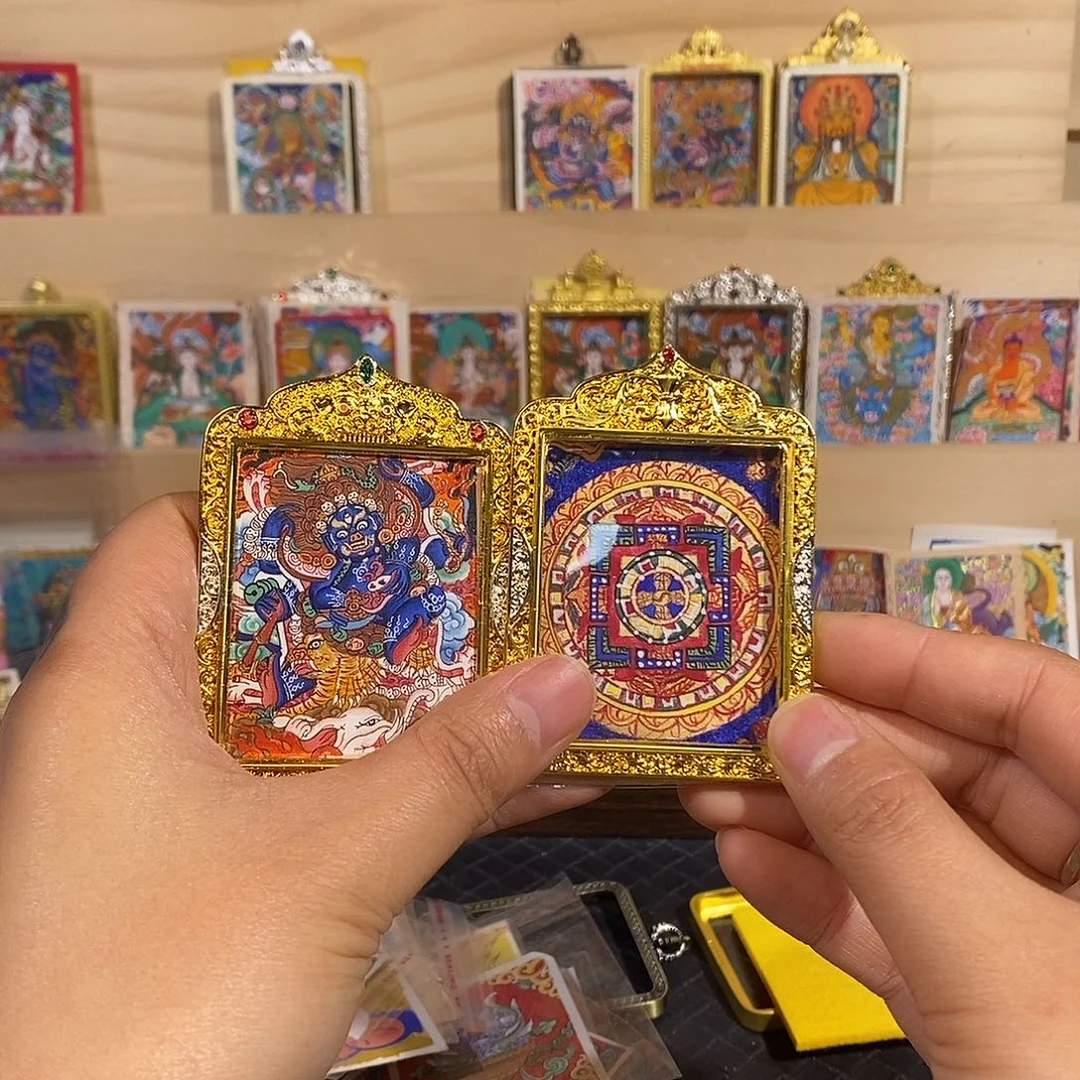 陈***聪吊坠纯手绘唐卡六臂