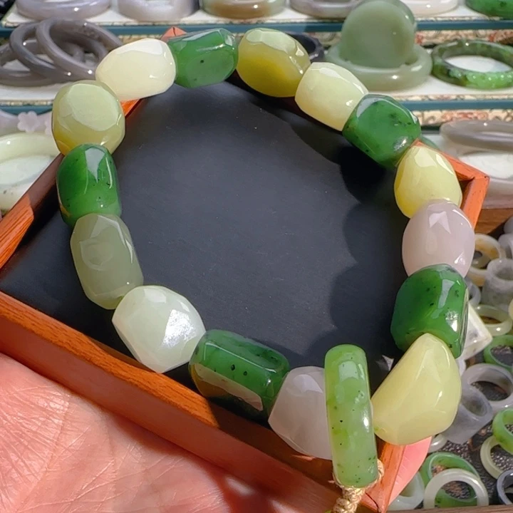 未镶嵌手链和田玉（碧玉）