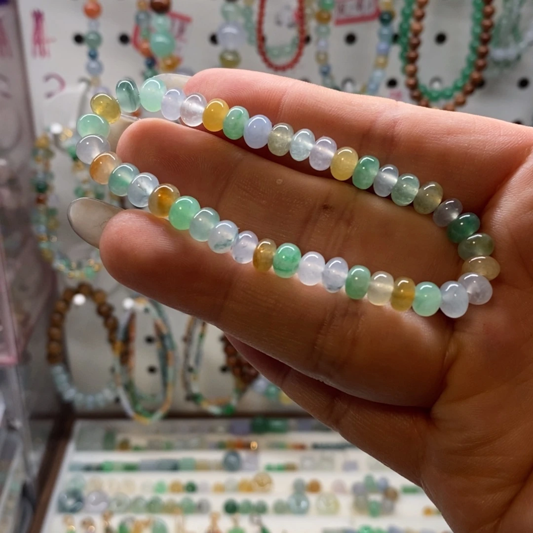 翡翠未镶嵌颈饰缅甸a货翡翠