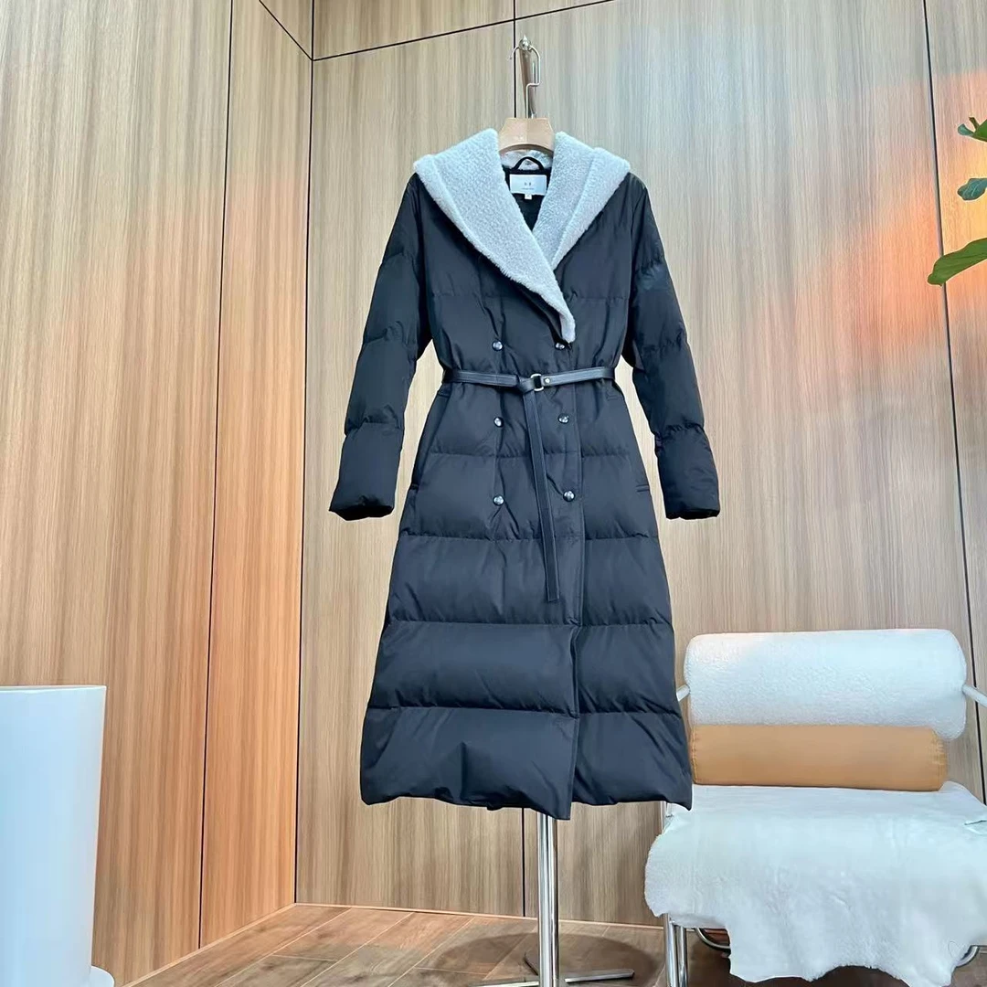 阿虎新款冬季长款显瘦黑色休闲百搭保设计师时尚中长款女款鹅绒服