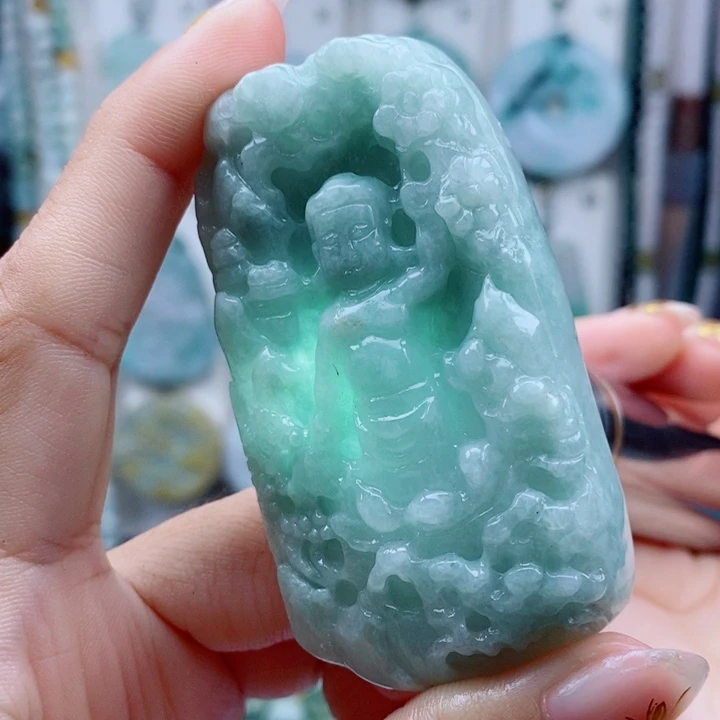翡翠未镶嵌颈饰翡翠