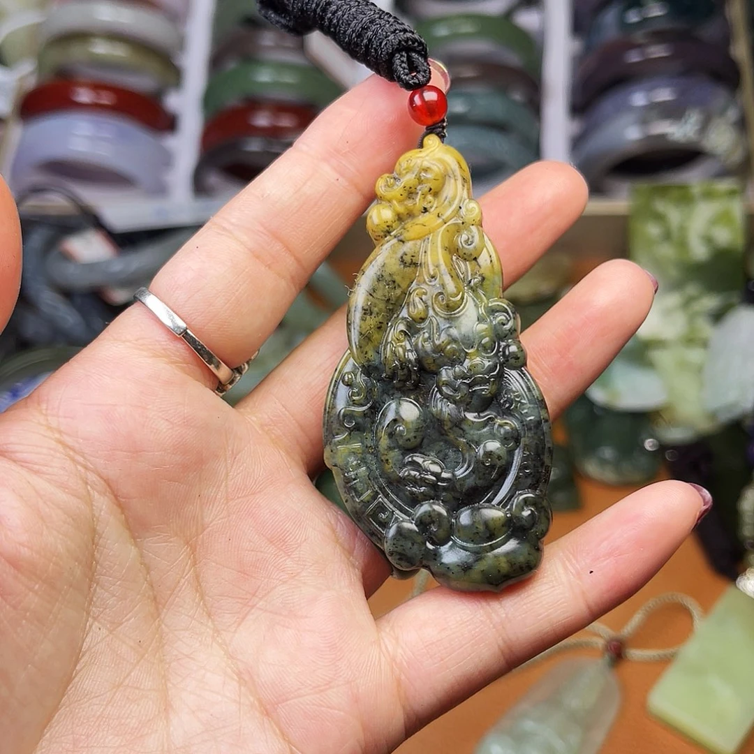 和田玉（糖玉）未镶嵌颈饰