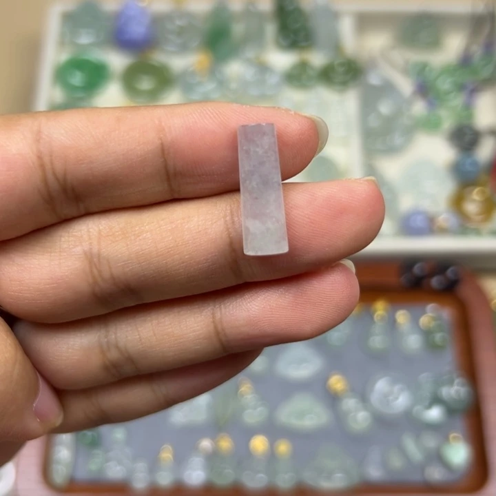 翡翠未镶嵌颈饰无事柱10