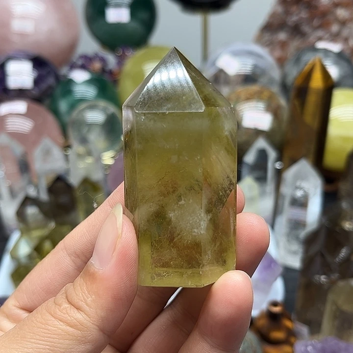 未镶嵌珠宝半成品水晶92克黄水晶柱