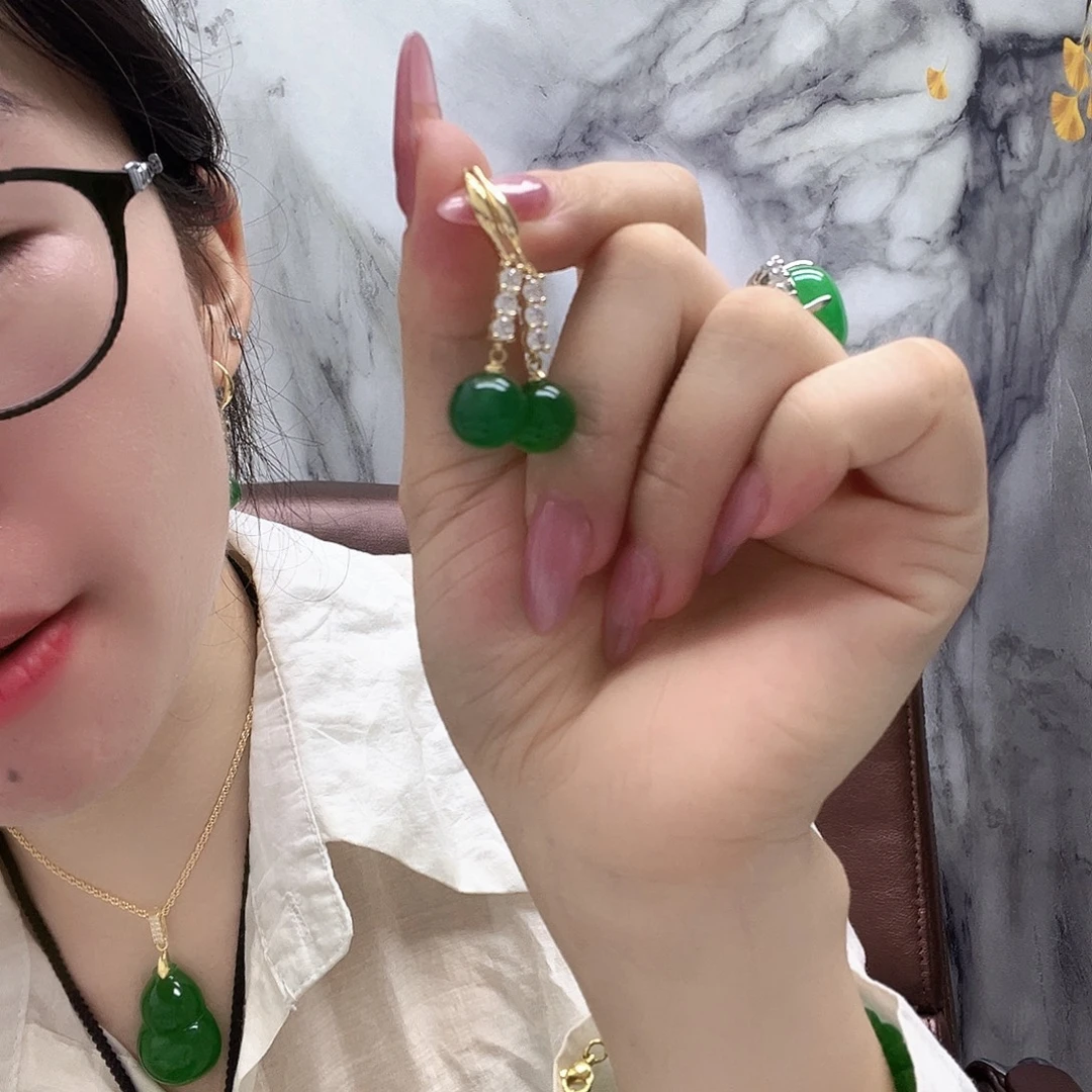 翡翠未镶嵌耳饰人工