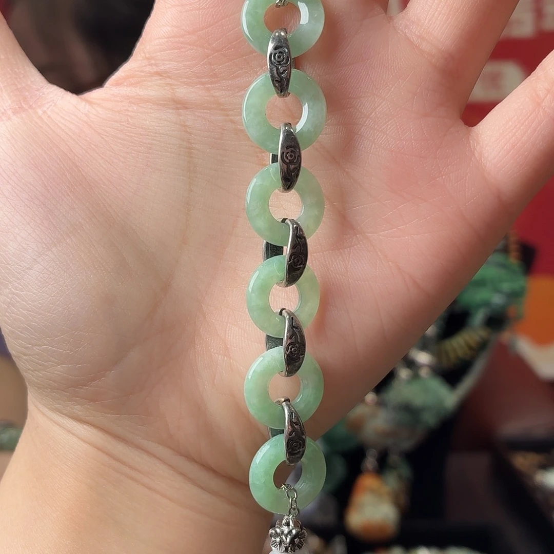 翡翠未镶嵌耳饰手串