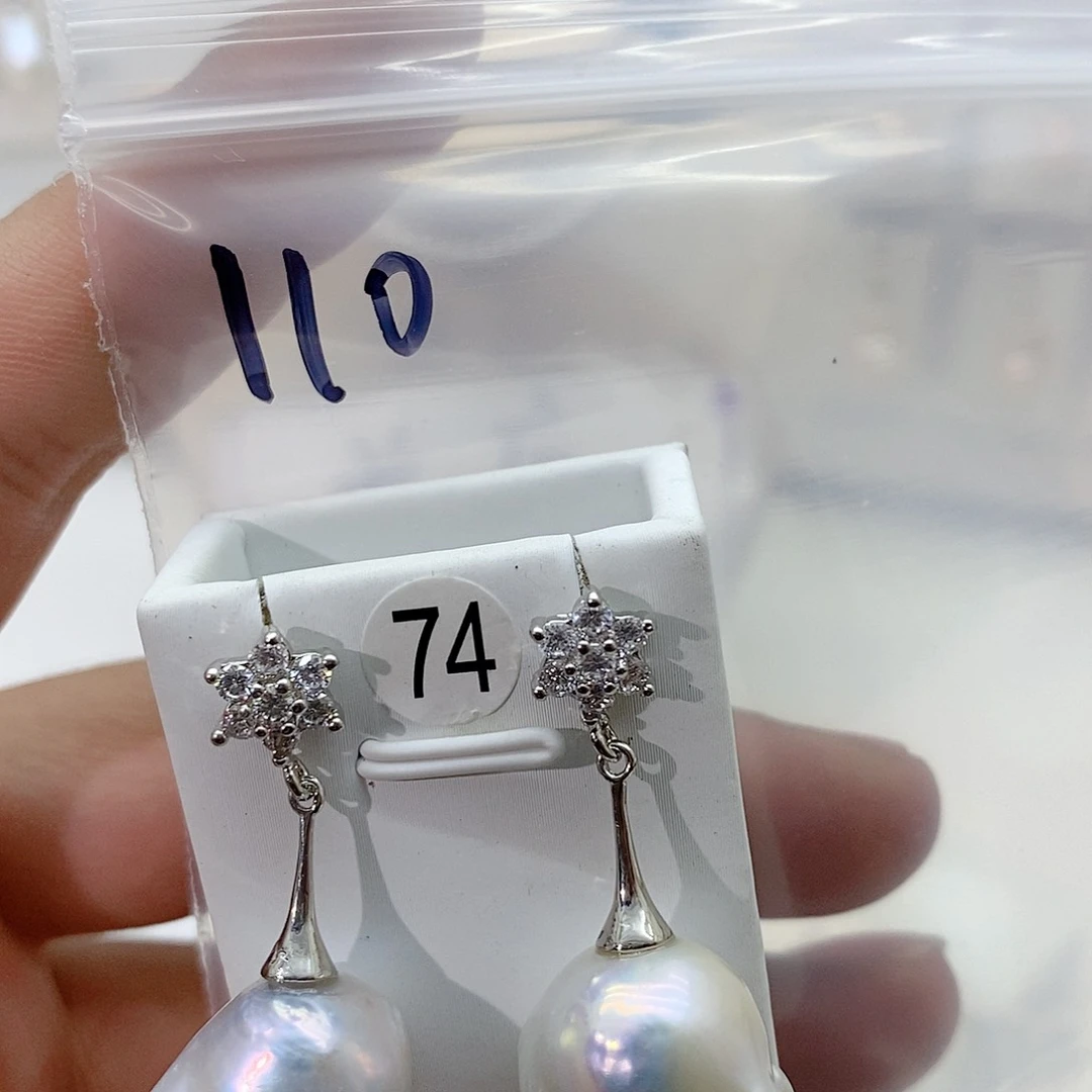 淡水珍珠颈饰合金