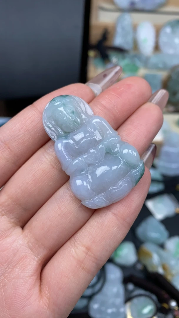天然翡翠玉观音吊坠