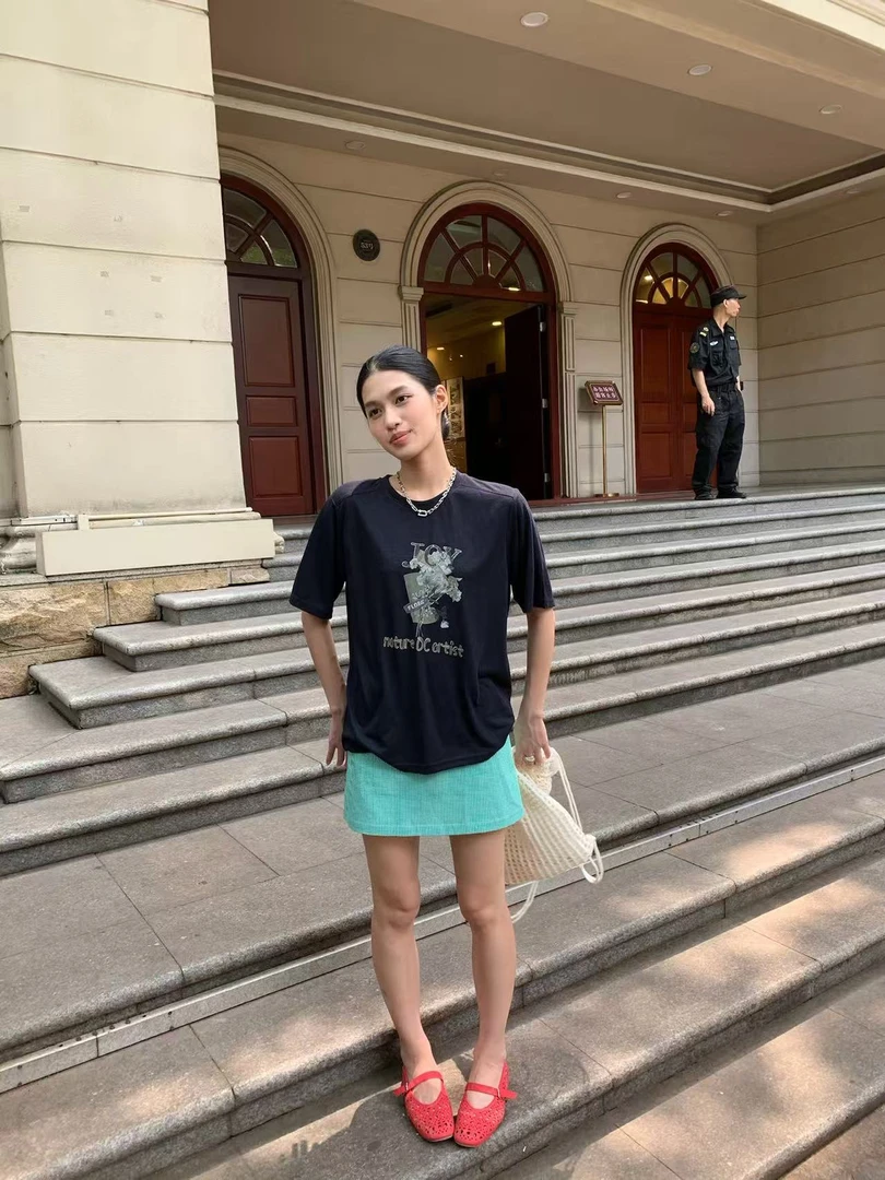 温柔瑶-DARKGREY#休闲百搭复古花朵印花短袖T#8121