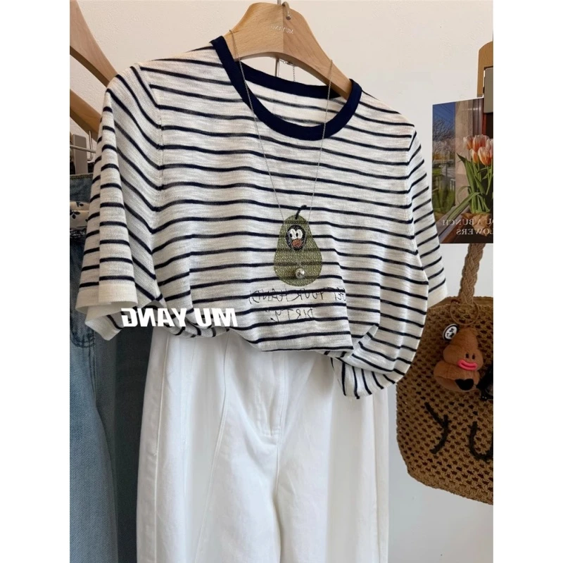 印花牛油果条纹圆领短袖t恤女2025新款夏季别致休闲薄款针织上衣